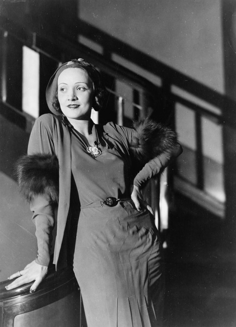 Marlene Dietrich als Modeikone der 30er Jahre